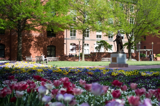 Class Notes & In Memoriam