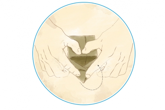 Gift Wrapping Step 3